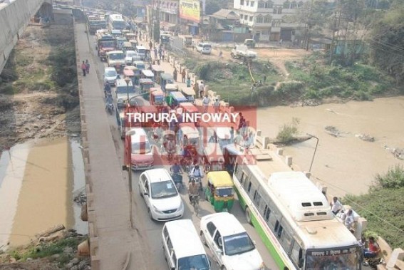 Capital City clutched under traffic jam : Battala-Bordowali is the worst